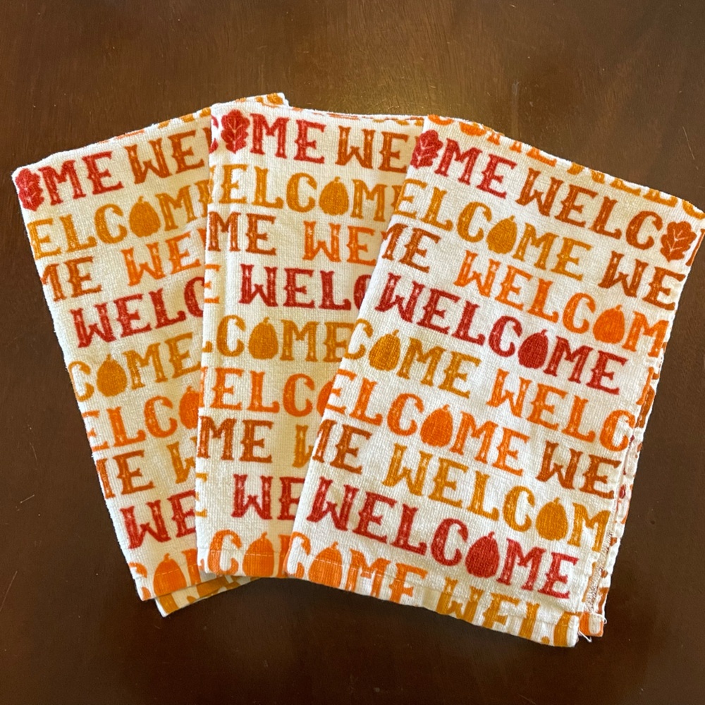 Fall-Themed Welcome Print Kitchen Towels
